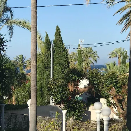 Oasis Paradise דניה